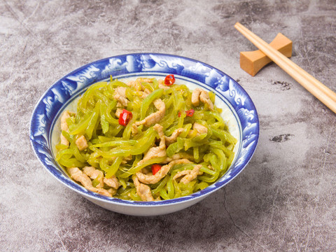 家常小炒萵筍絲炒肉