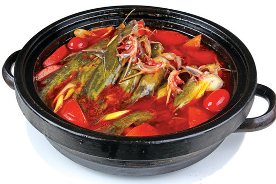石鍋黃骨魚(yú)
