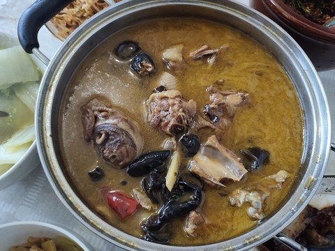 土雞湯
