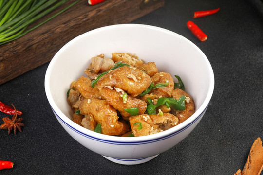 鄉(xiāng)里油豆腐
