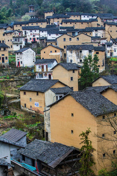 陽(yáng)產(chǎn)土樓
