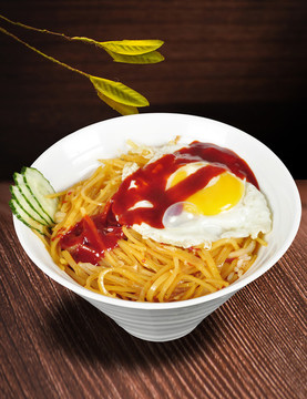 韓風(fēng)泡菜土豆飯
