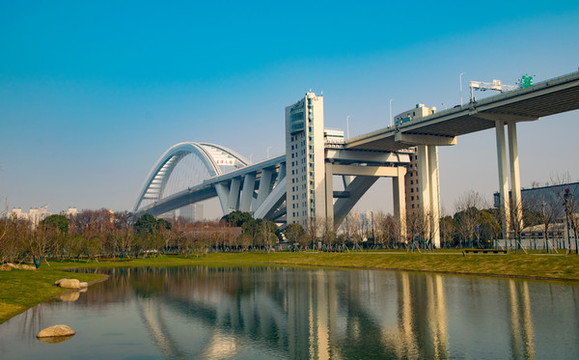 盧浦大橋