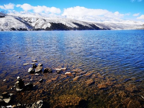 高山湖泊