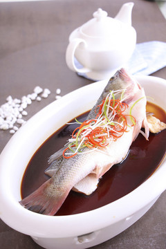 清蒸鱸魚