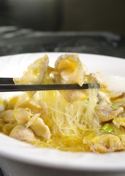 酸湯鱷魚(yú)
