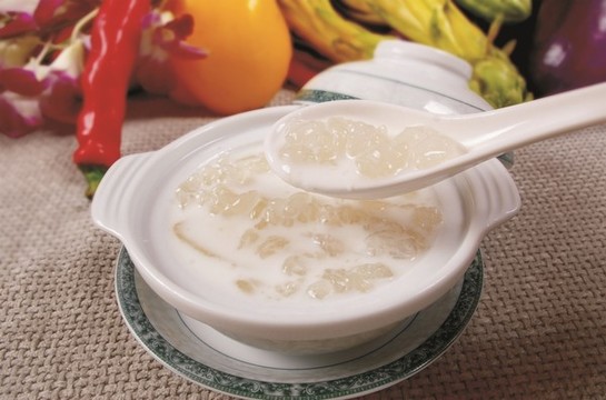 椰汁燉雪蛤