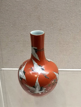 瓷花瓶