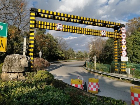 高速公路出入口道路限高桿
