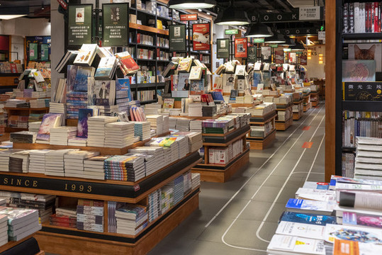 文藝書店內(nèi)景