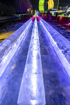 長(zhǎng)春汽車冰雪嘉年華夜晚場(chǎng)景