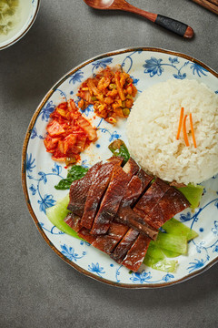 特色醬鴨飯