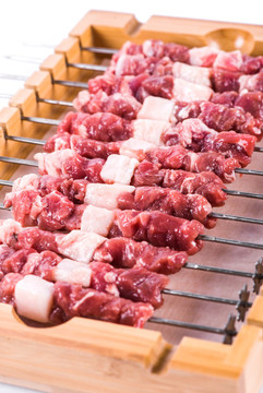 生羊肉串燒烤食材
