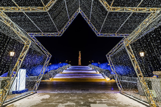 長(zhǎng)春世界雕塑公園冰雪樂(lè)園夜景