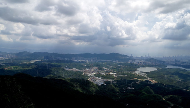 深圳陽臺(tái)山上俯視