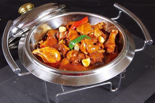 農(nóng)家煨土雞