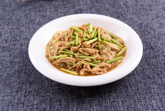 肉絲帶底