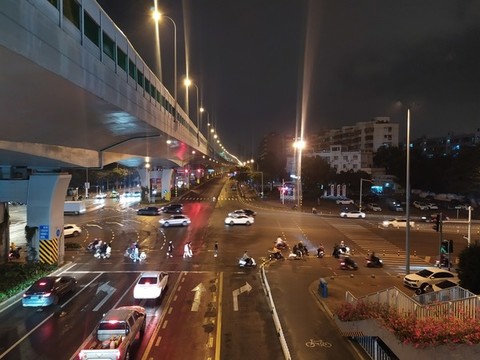 道路夜景