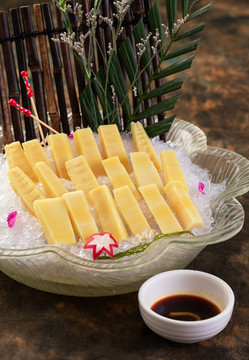 冰鎮(zhèn)鮮筍