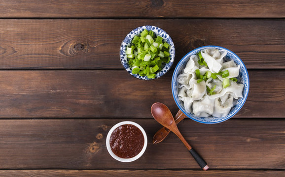 中式傳統(tǒng)小吃美食餛飩