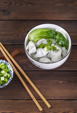 中式傳統(tǒng)小吃美食餛飩