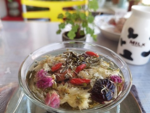 玫瑰菊花茶