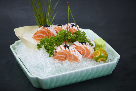 三文魚魚腩