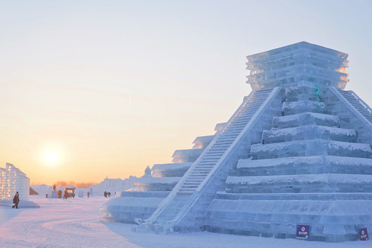 哈爾濱冰雪大世界冰雕雪雕