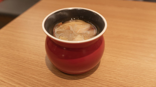 小吃瓦罐雪梨湯