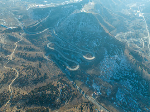 魯中川藏線青州牛角嶺盤山公路
