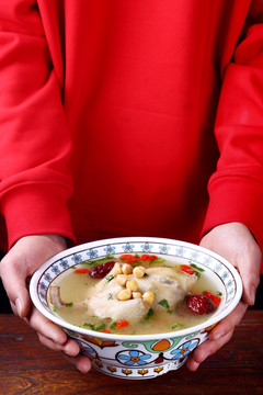 鷹嘴豆鴿子湯