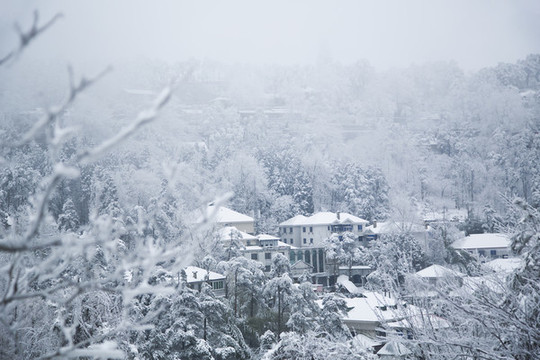 廬山雪景
