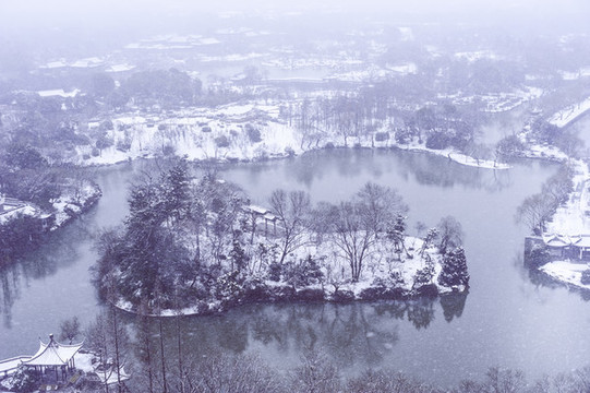 園林雪景