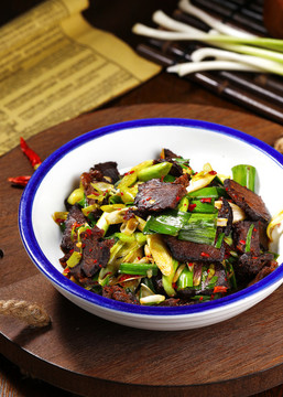 大蒜炒臘牛肉