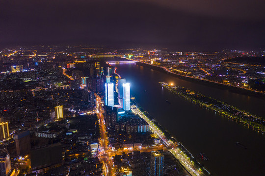 航拍湖南長(zhǎng)沙城市夜景風(fēng)光