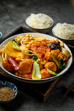 冒菜麻辣燙