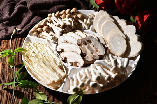 菌類(lèi)拼盤(pán)
