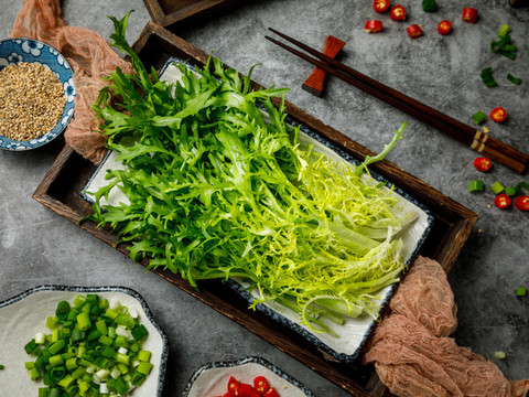 苦菊麻辣燙火鍋食材
