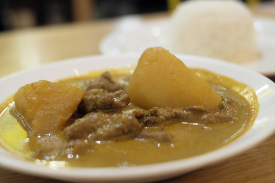 咖喱牛腩飯