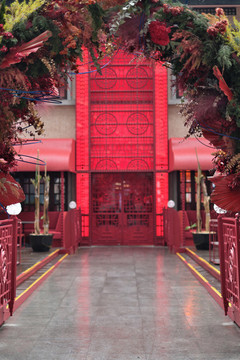 中式紅色大門(mén)