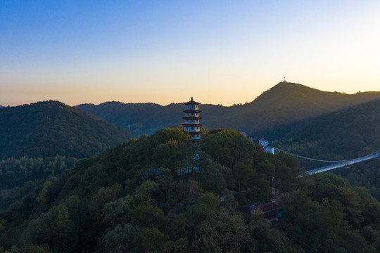 航拍湖南長(zhǎng)沙石燕湖景區(qū)