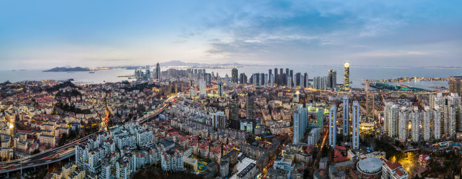 航拍青島城市天際線夜景