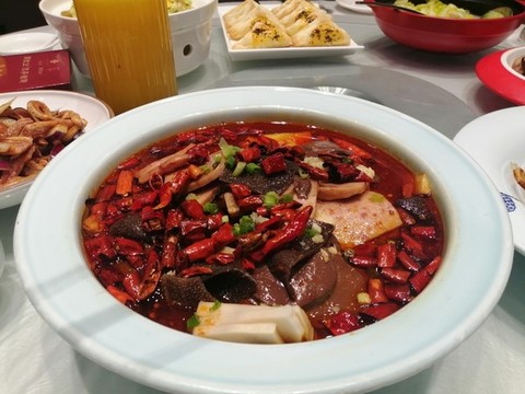 毛血旺