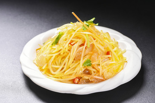 蜇皮土豆絲