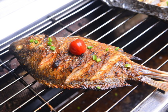烤羅非魚(yú)