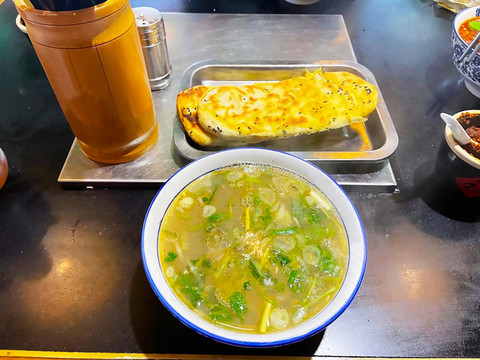 一碗牛肉湯