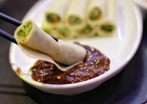 三絲豆皮卷