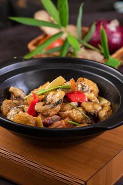 煎釀豆卜燜金錢鱔