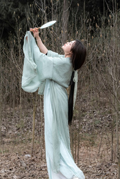 麗人行