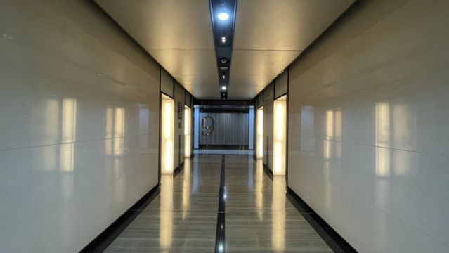寫字樓電梯通道
